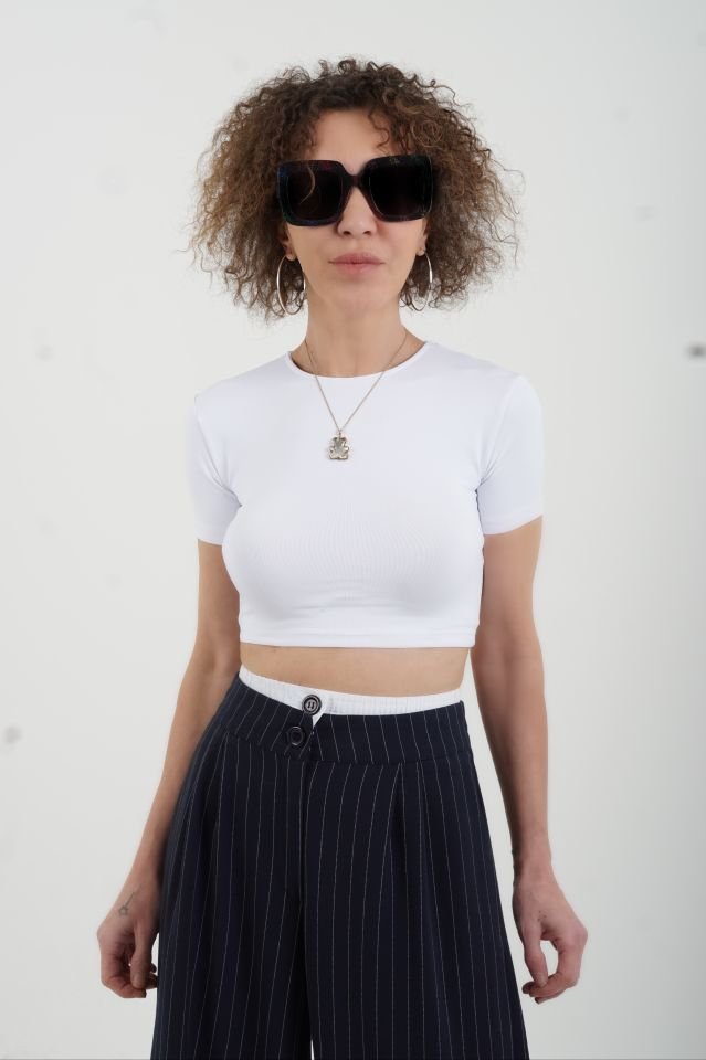 Beyaz Poly Croptop
