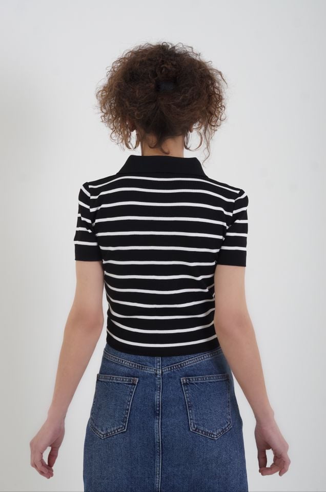 Siyah Polo Yaka Çizgili Kısa Kol Crop Triko