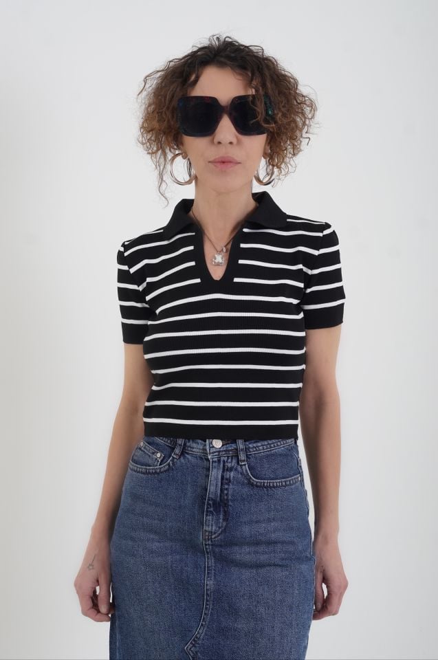 Siyah Polo Yaka Çizgili Kısa Kol Crop Triko