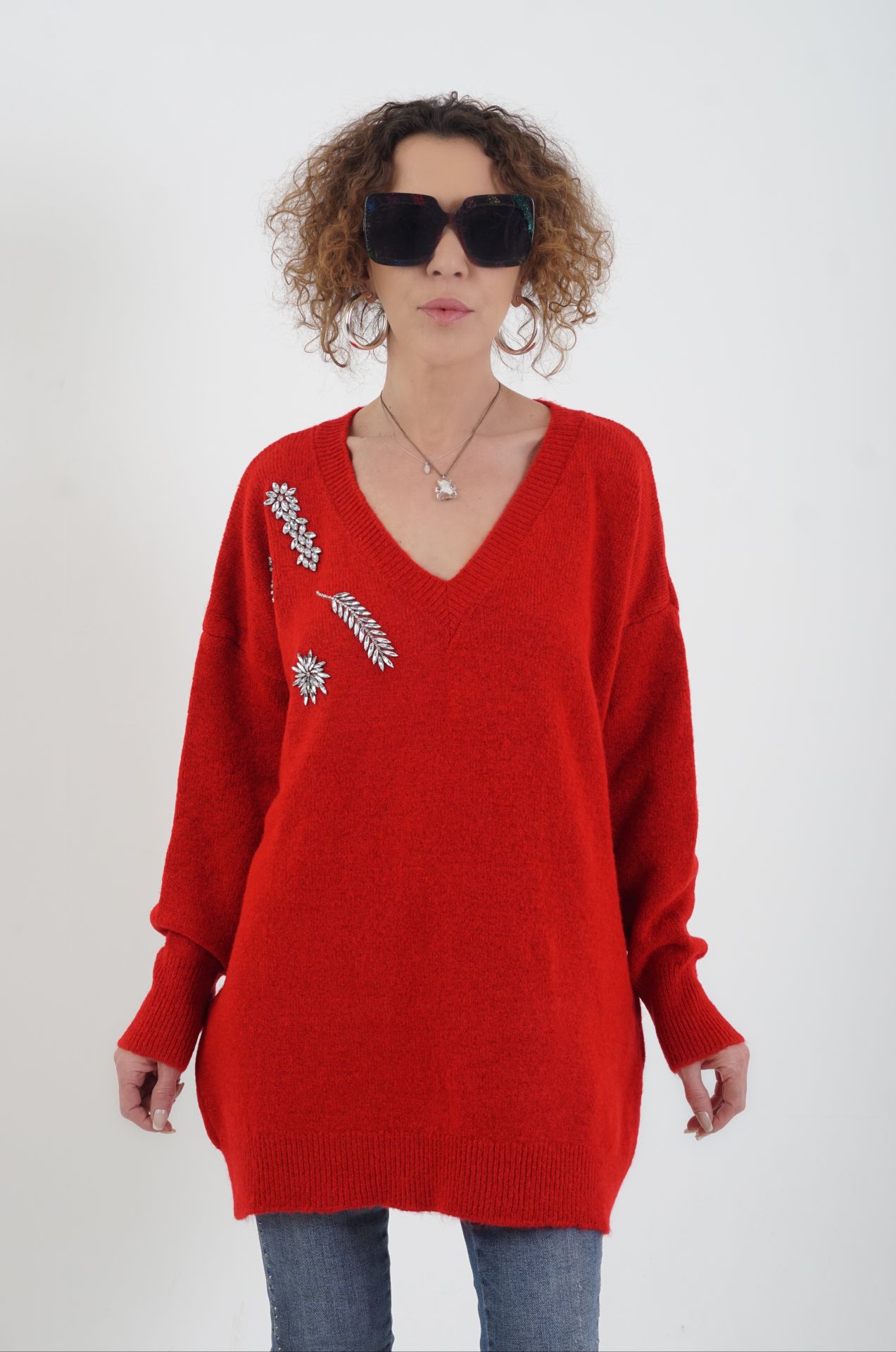 Kırmızı Taşlı Kazak