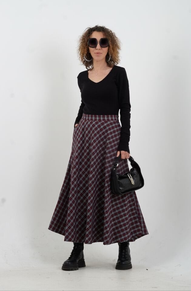 Siyah V Yaka Kaşmirli Triko Kazak