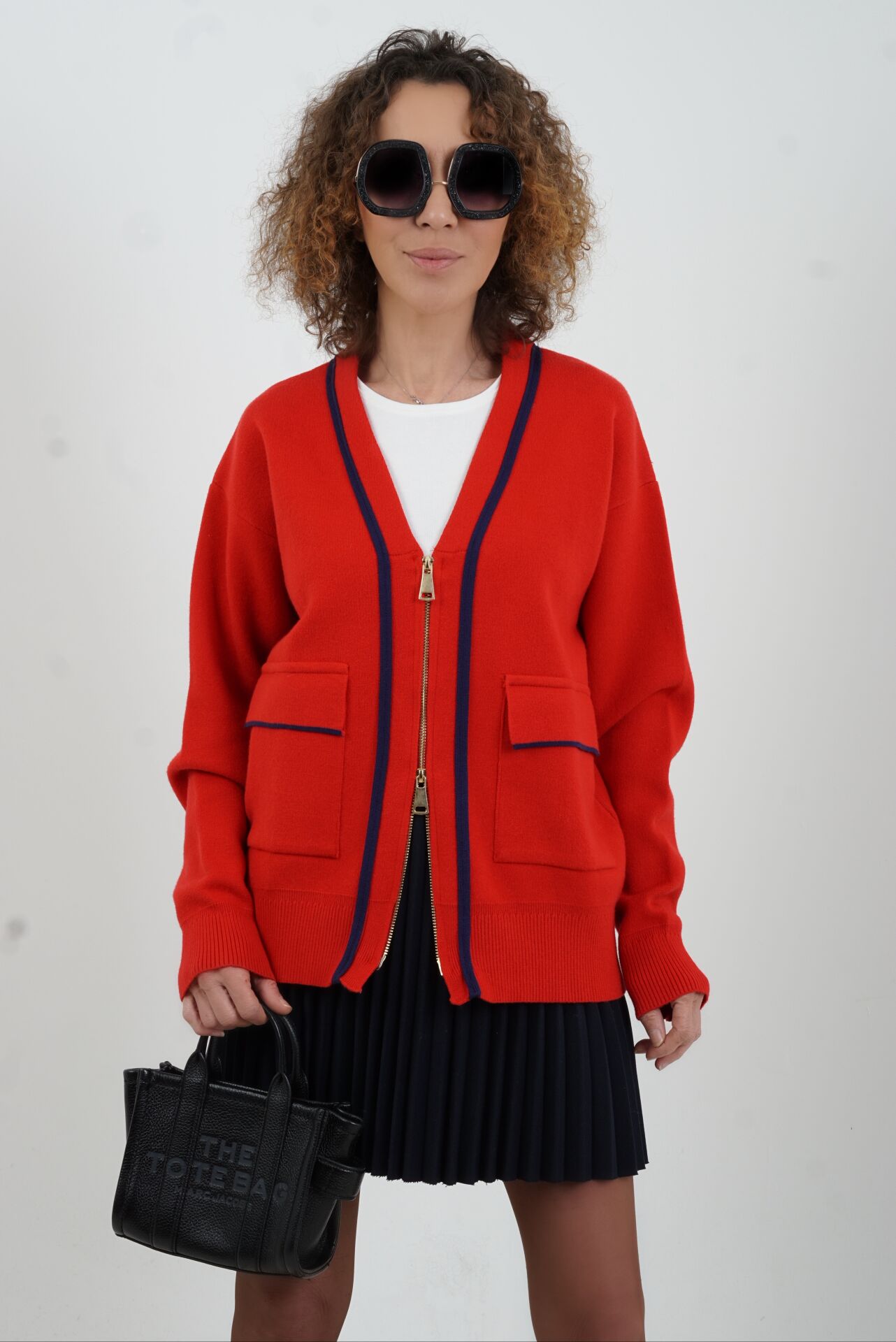 Kırmızı Kontrast Biyeli Fermuarlı Sofistik Hırka