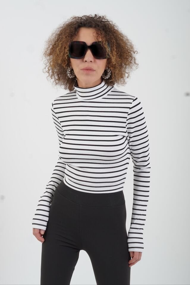 Ekru Çizgili Balıkçı Yaka Fitilli Crop Bluz